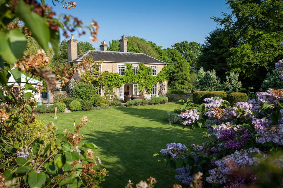 Cottages for Easter: Vicarage House & Pool House, Staycation Holidays
