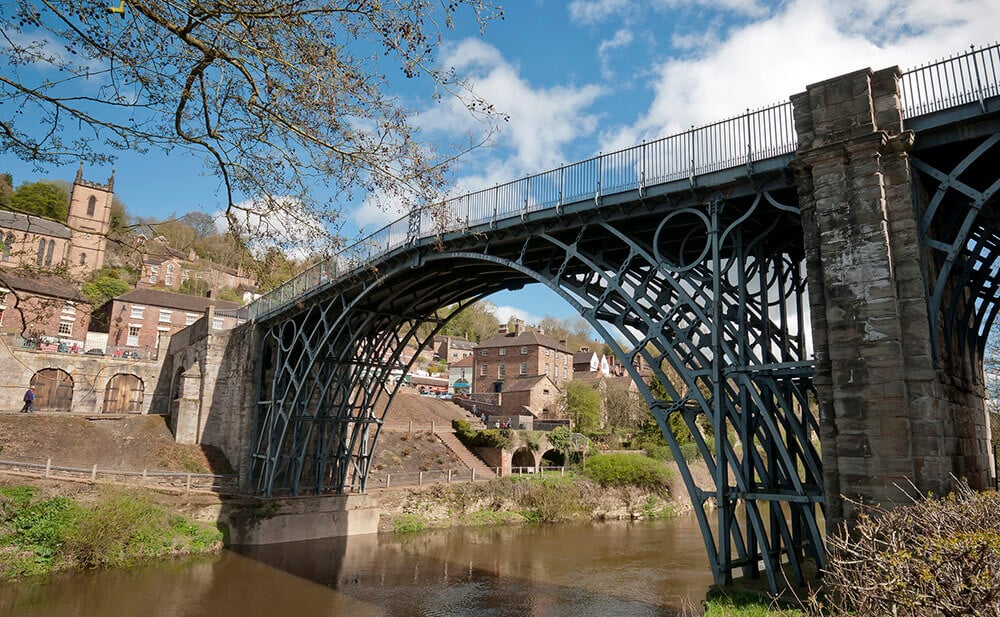 historic places to visit and stay in Shropshire: The Iron Bridge, Ironbridge