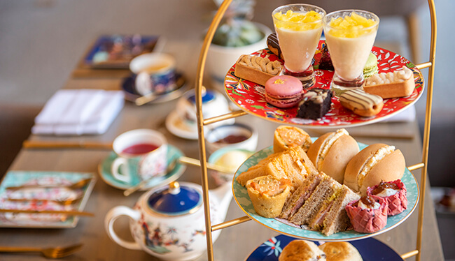 afternoon tea staycation holiday: Chatsworth House, Derbyshire
