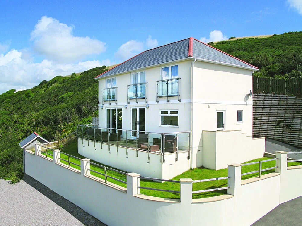 Absolutely Fabulous Getaways: Looe Island View, Staycation Holidays