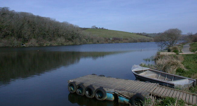 picnic spots UK staycation: Porth Reservoir, Colan, North Cornwall