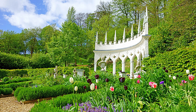 best gardens in the Cotswolds: Painswick Rococo Garden