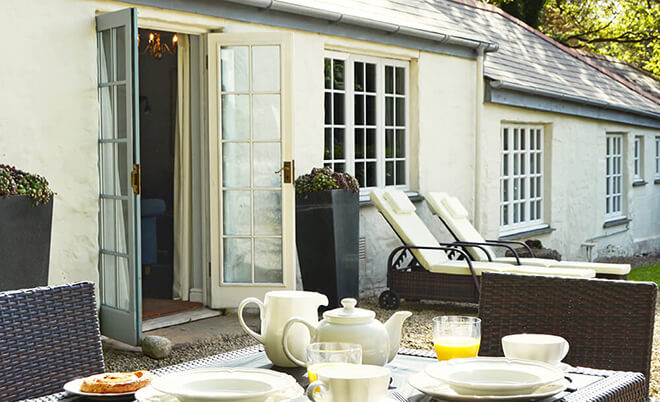 last minute summer holiday offers: Spring Water Barn, Cornwall